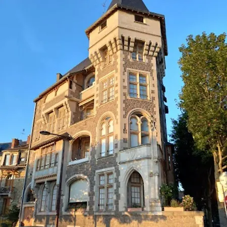 Le Joyau Cache - Superbe Equipe Centre Proche Gare Et Thermes - Cures דירה