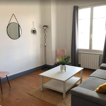Le Joyau Cache - Superbe Equipe Centre Proche Gare Et Thermes - Cures Apartamento *
